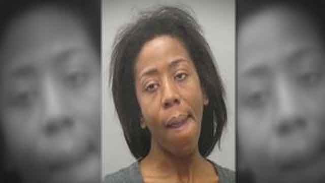 Tara Pulley allegedly pointed a loaded gun at her son after he got into an argument with his grandmother over a chicken bone. Credit: Vinelink