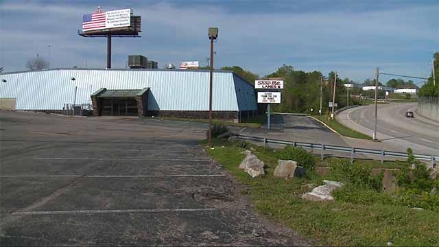The now-closed Show Me Lanes bowling alley. Credit: KMOV