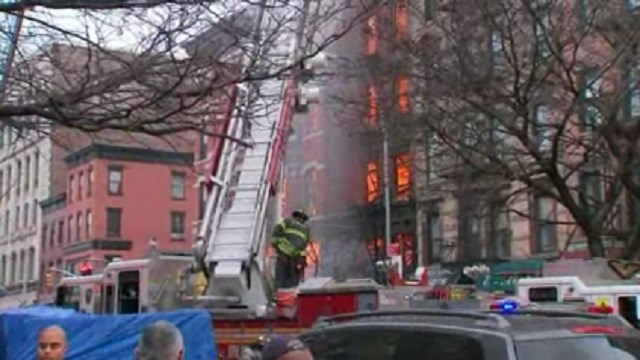 Explosion rocks New Yorks East Village; injuries reported - KMOV.